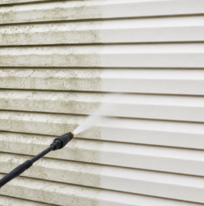 Non-toxic vinyl siding cleaner